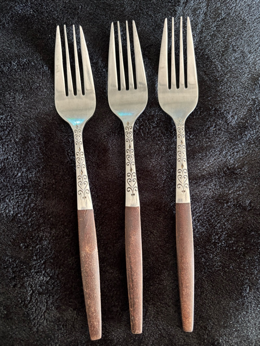 VTG INTERPUR Stainless Steel Set of 3 Decorative Brown-Handled Dinner Forks